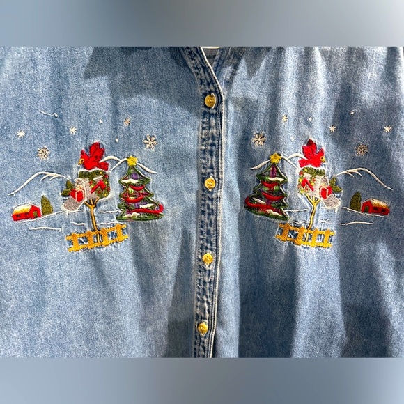 Basic Editions Denim Christmas Cardinal Embroidered Shirt Black Velvet Collar - Picture 3 of 7